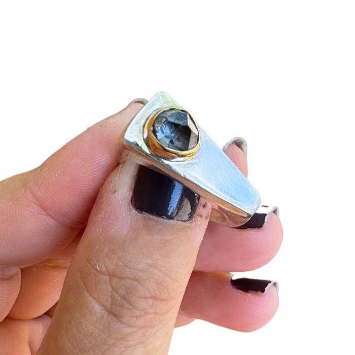 Spinel + 18K Gold Signet Ring- size 7.25-7.5